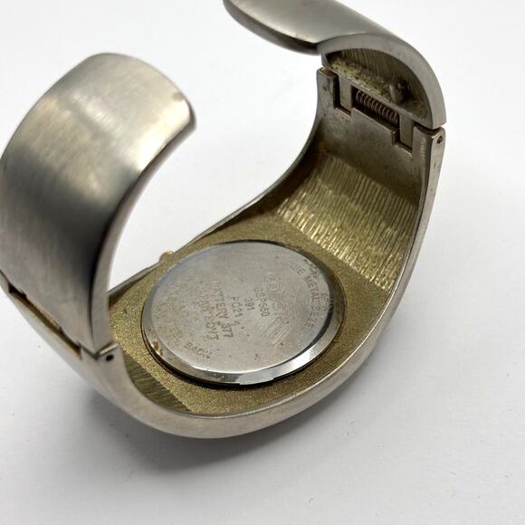 Vintage Silver Gossip Watch - Picture 4 of 4